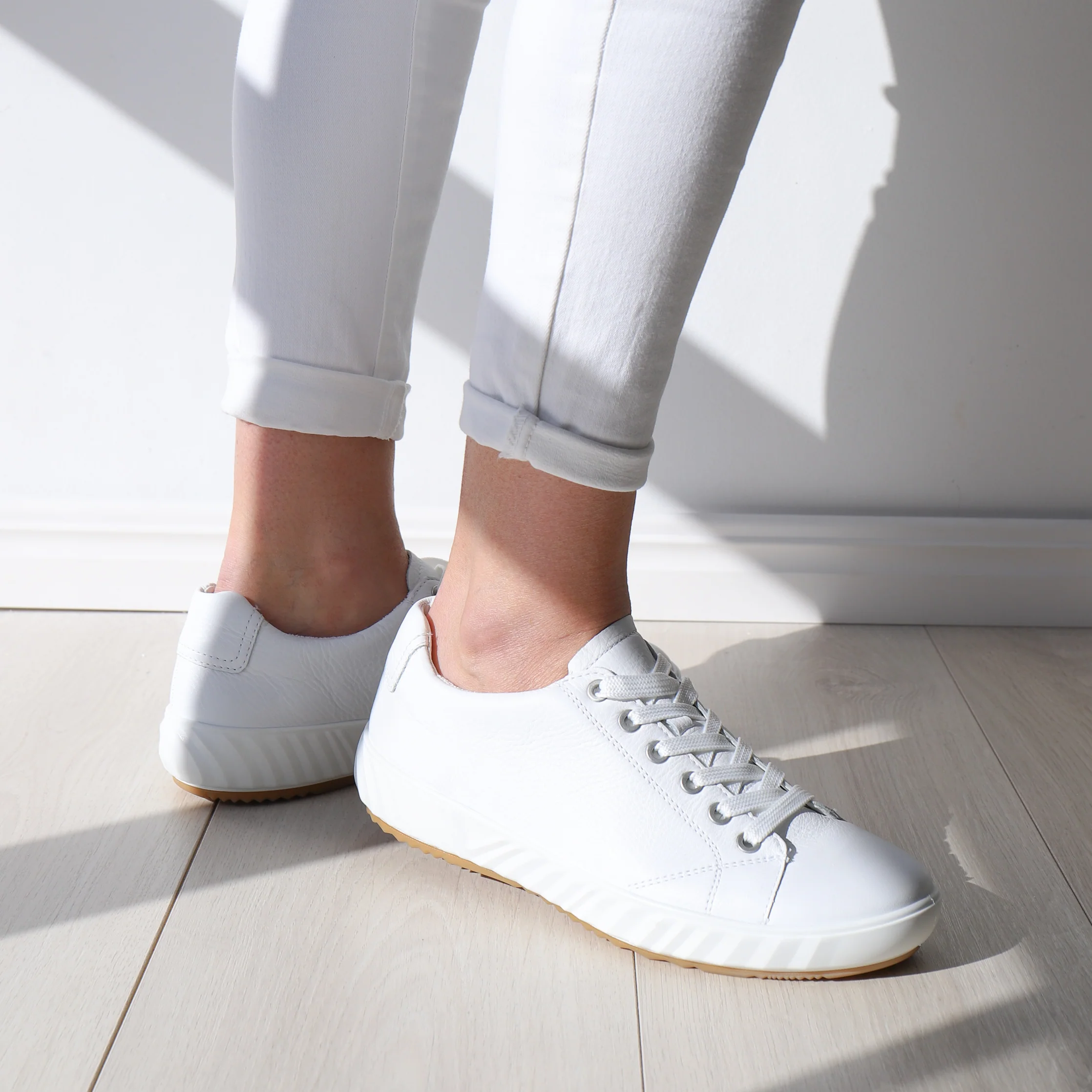 13640 White - Image 2