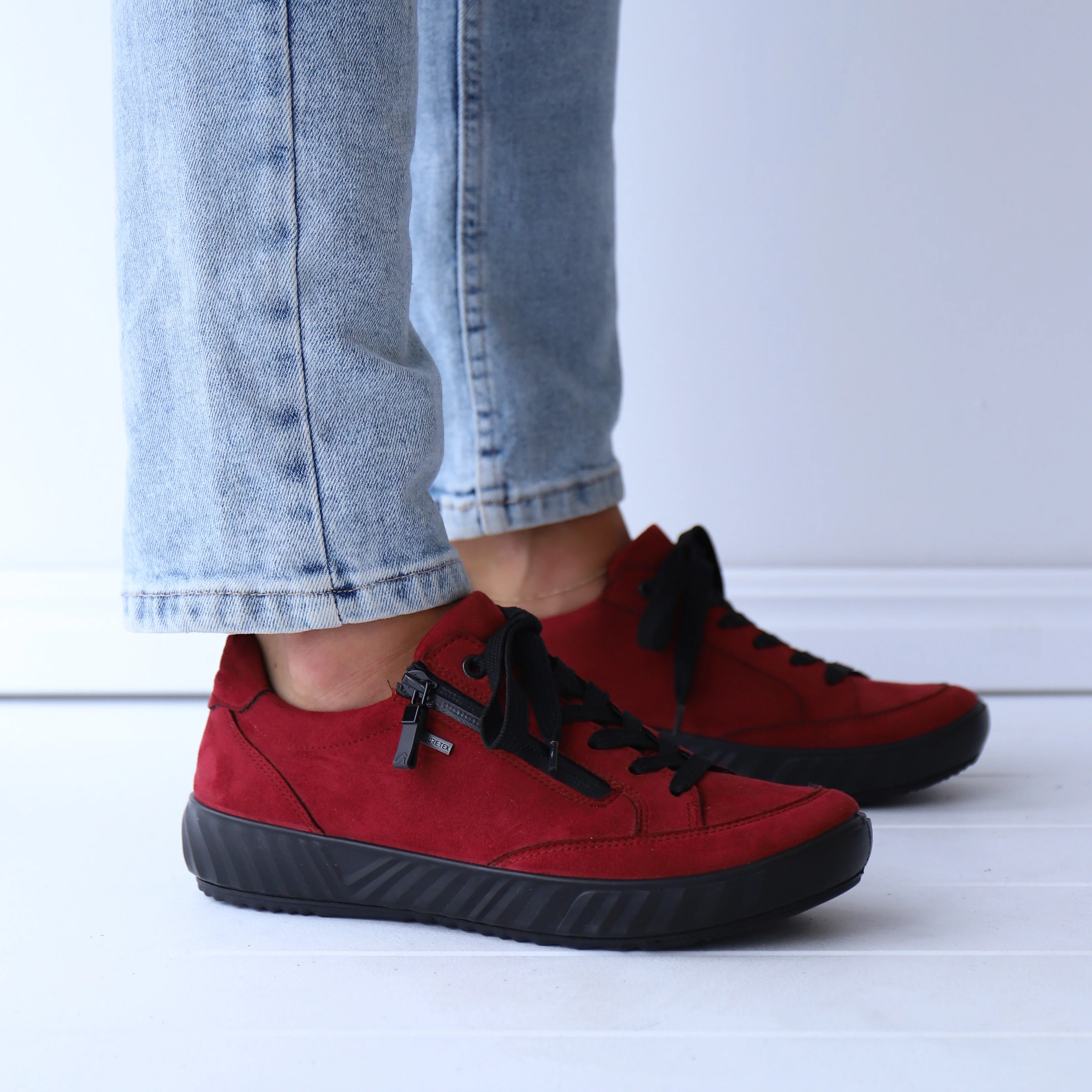 13651 Red - Image 2