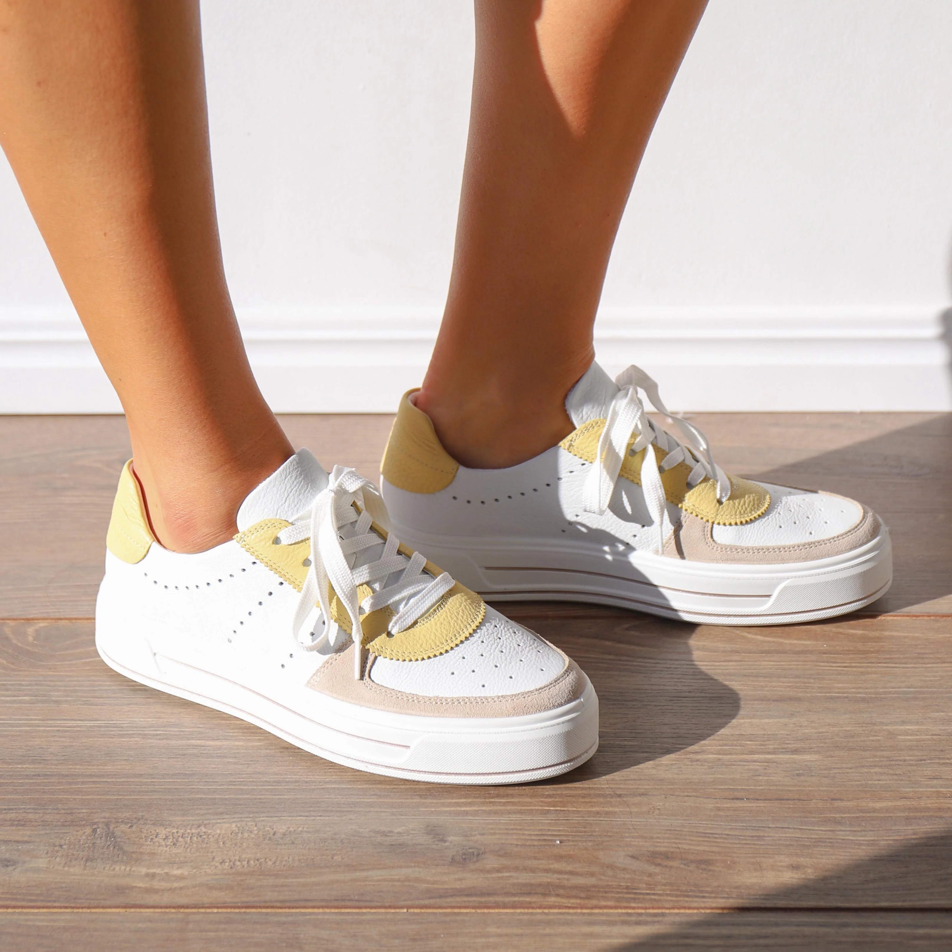 23007 Yellow and White - Image 2