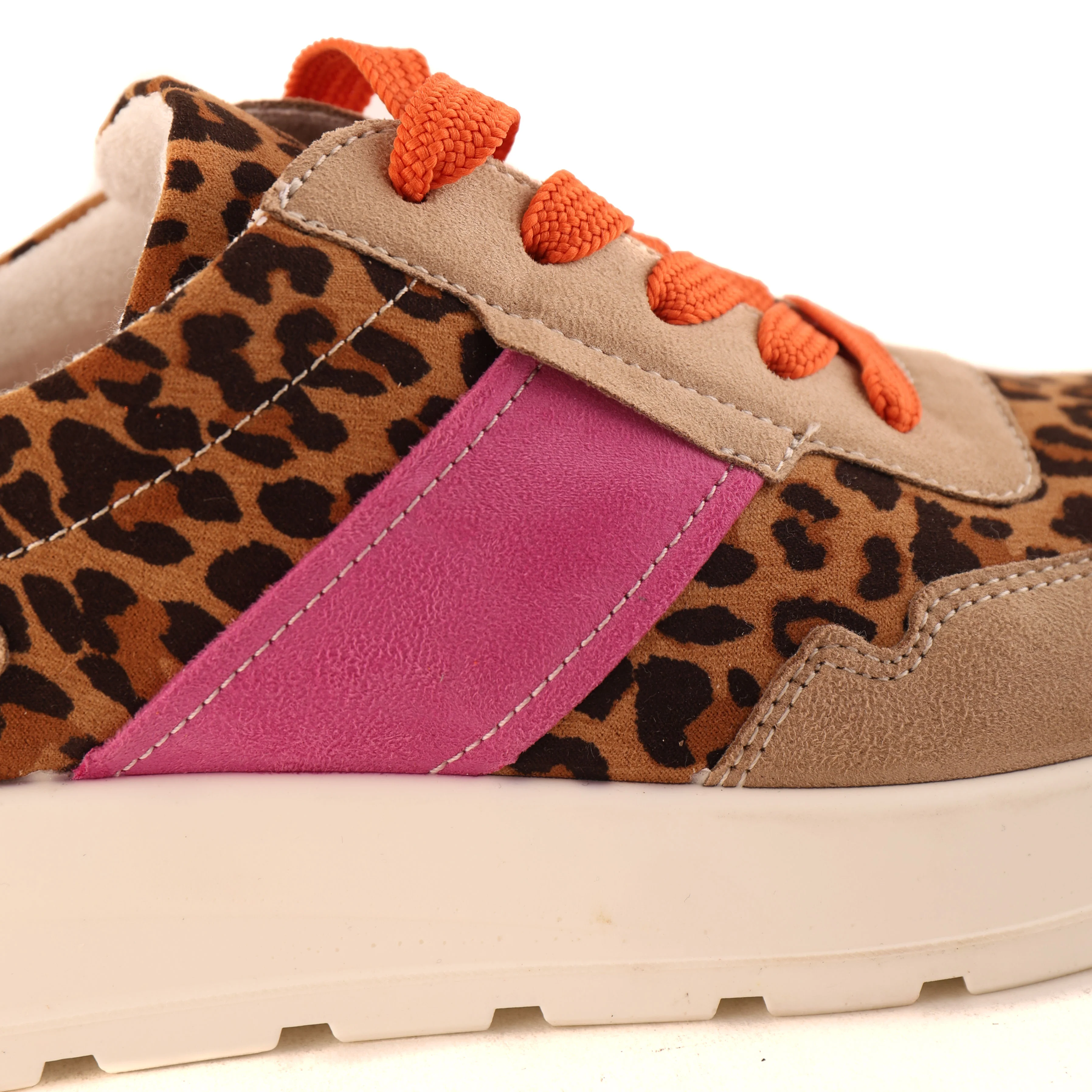 25116 Leopard Suede Multi - Image 3