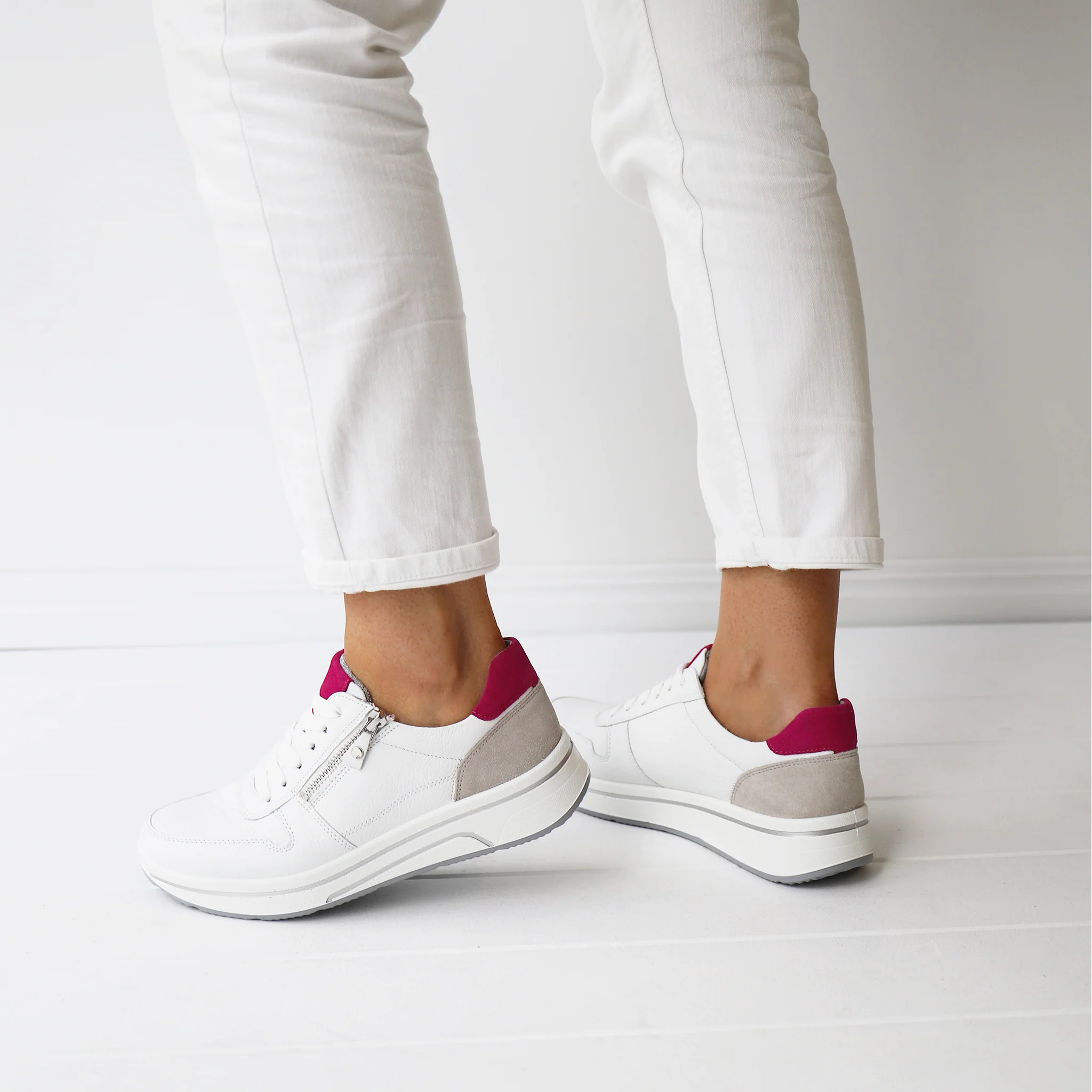 27540 White and Fuchsia - Image 2