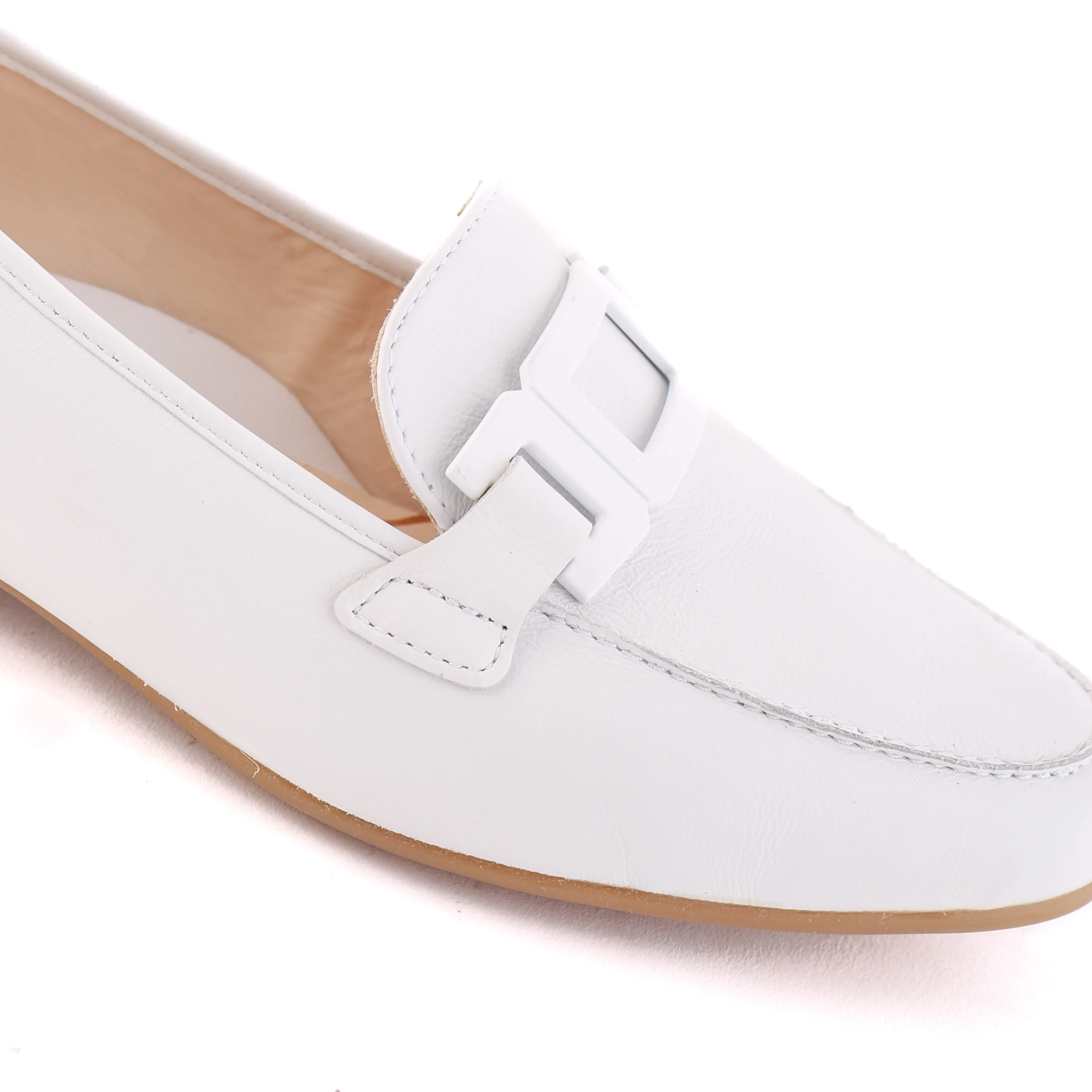 31200 White - Image 3