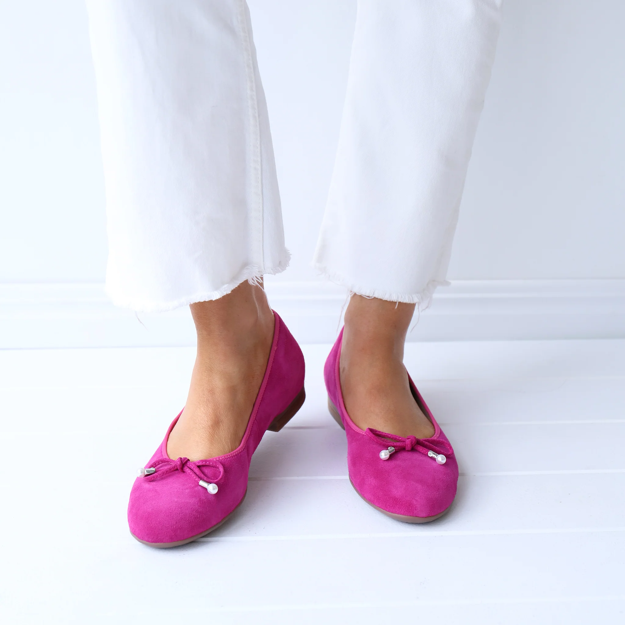 31324 Fuchsia Suede - Image 2