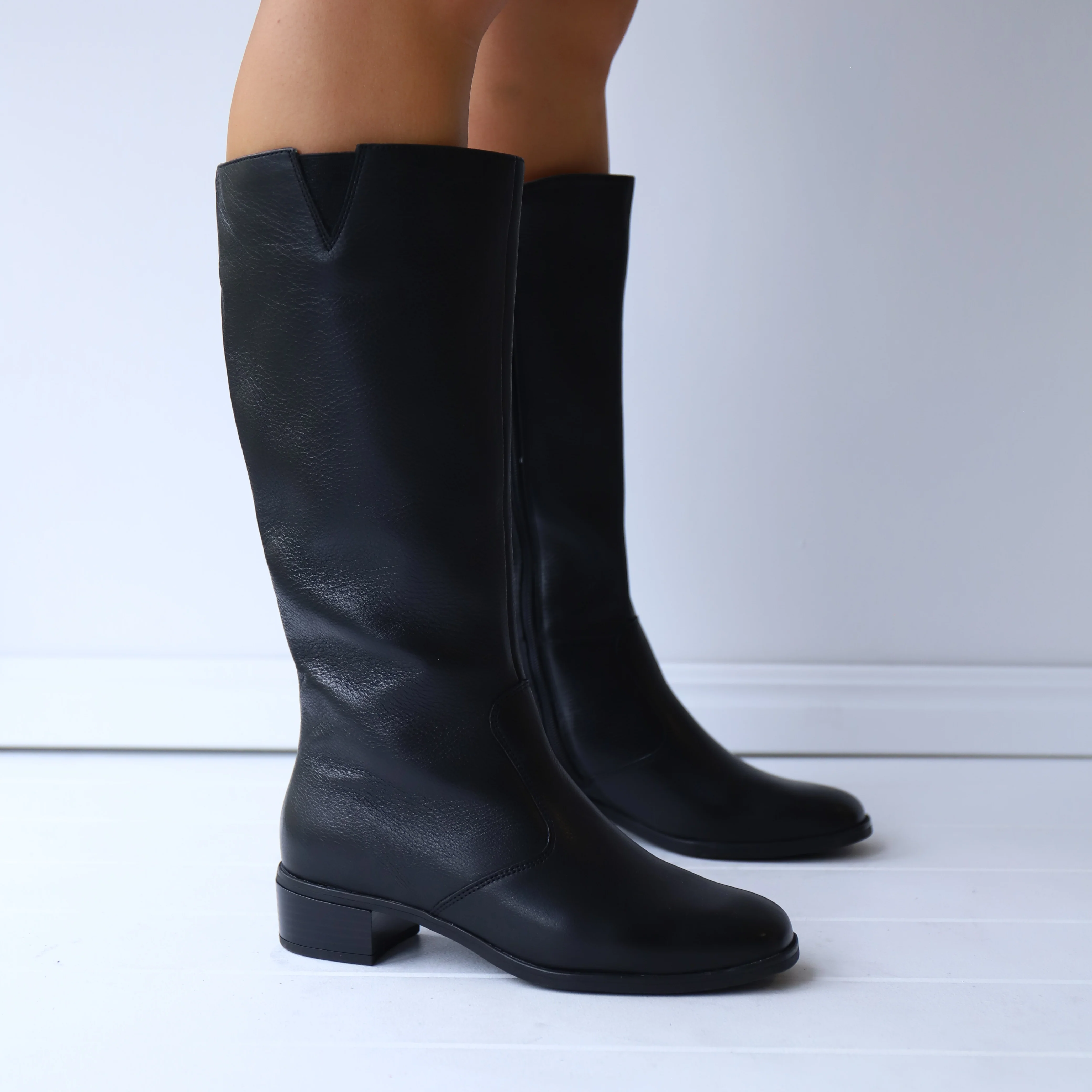 31805 Black - Image 6