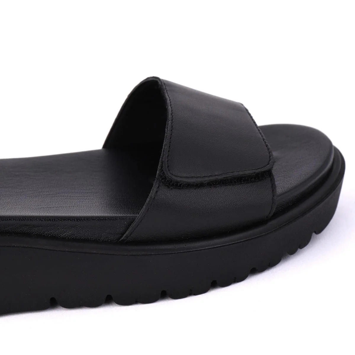 33518 Black - Image 4