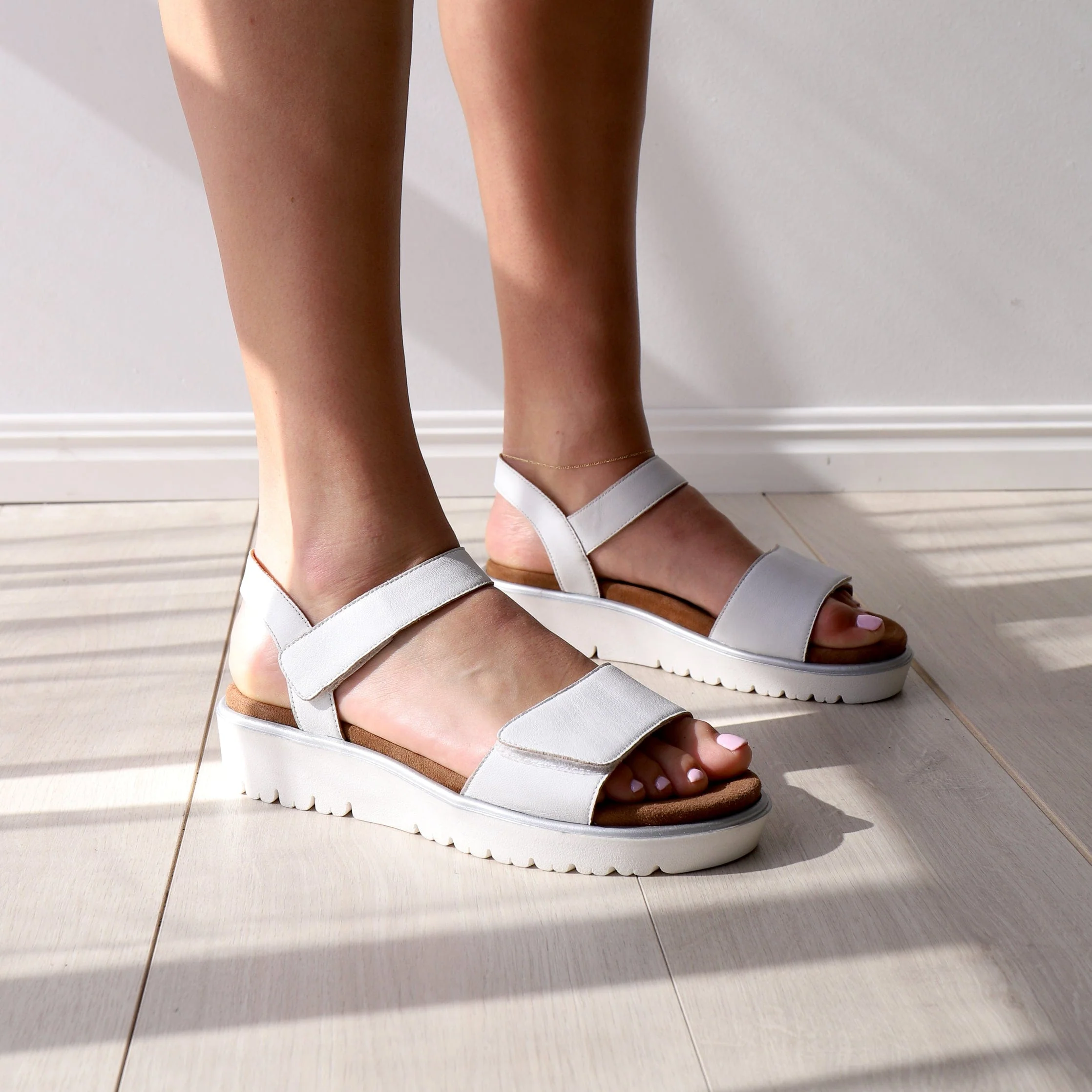 33518 White - Image 4