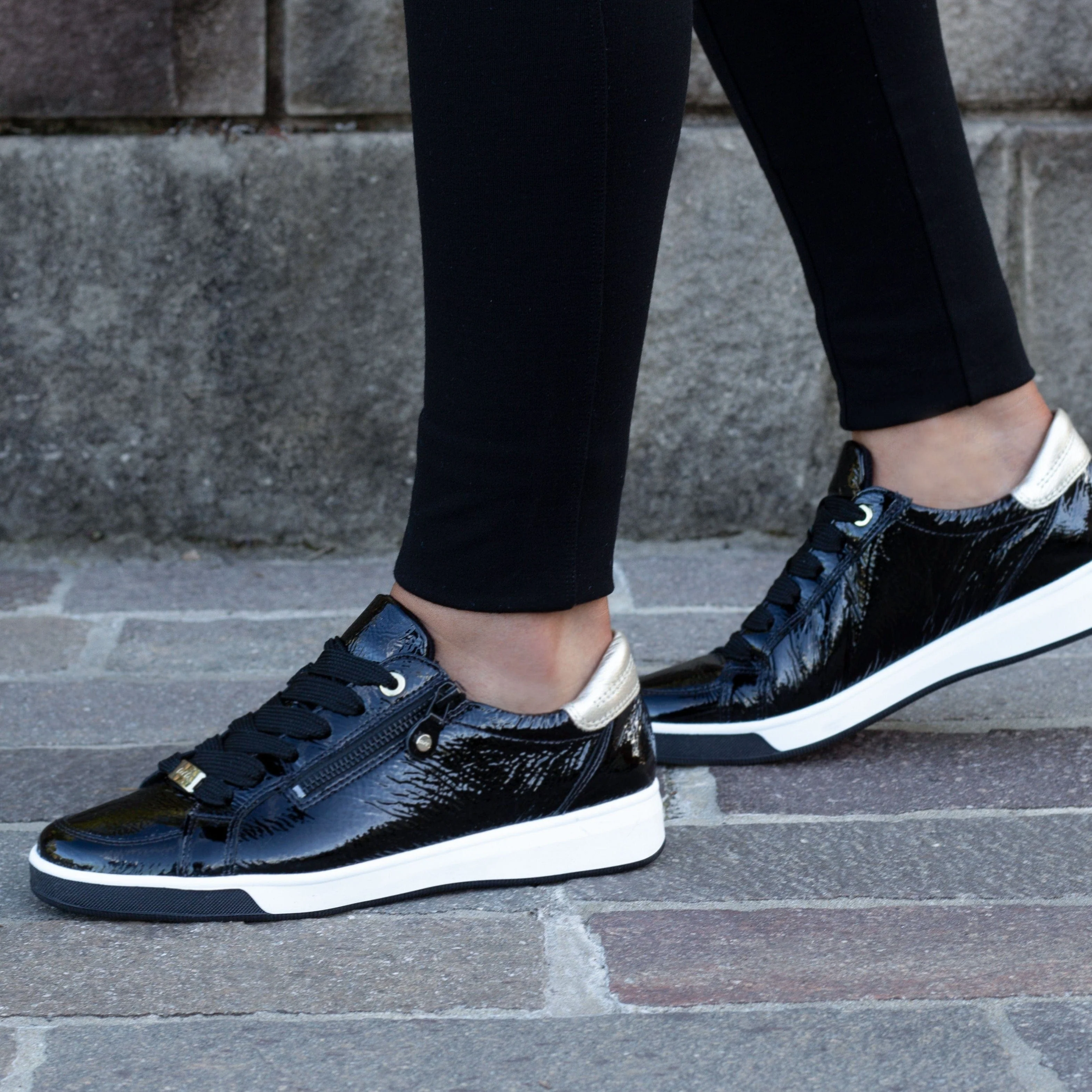 34432 Black Patent - Image 5