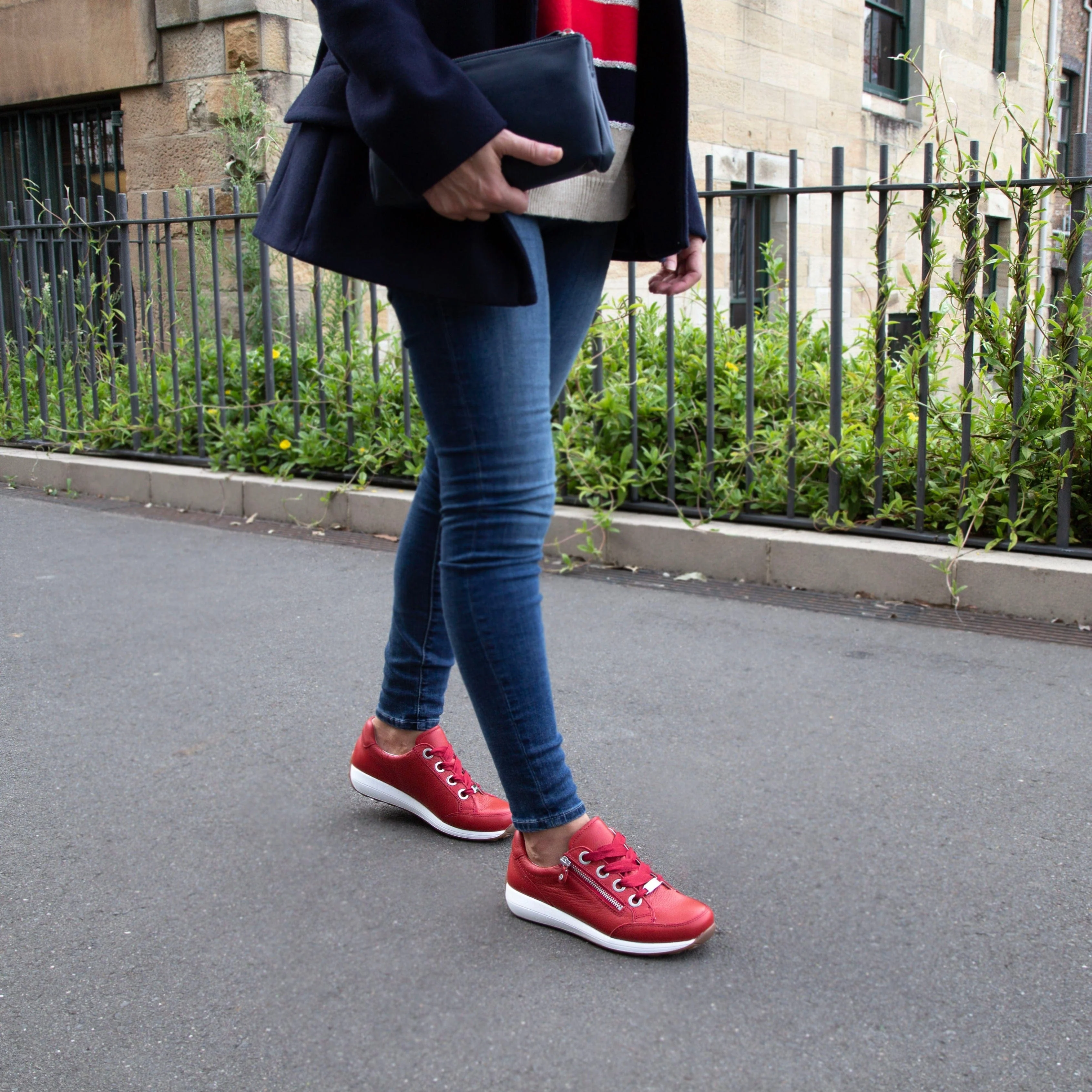 34587 Red - Image 2