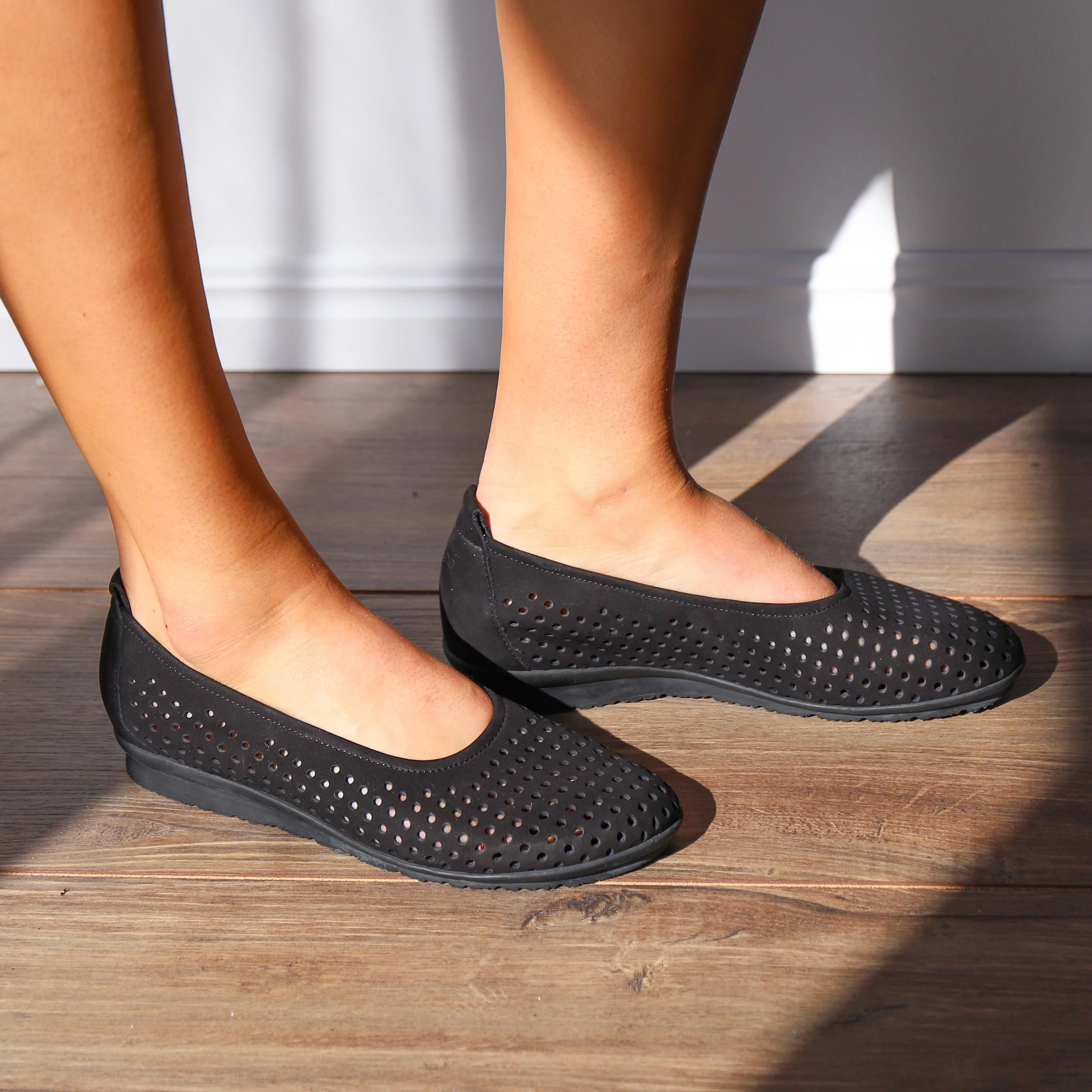 BARRIA Black Nubuck - Image 5