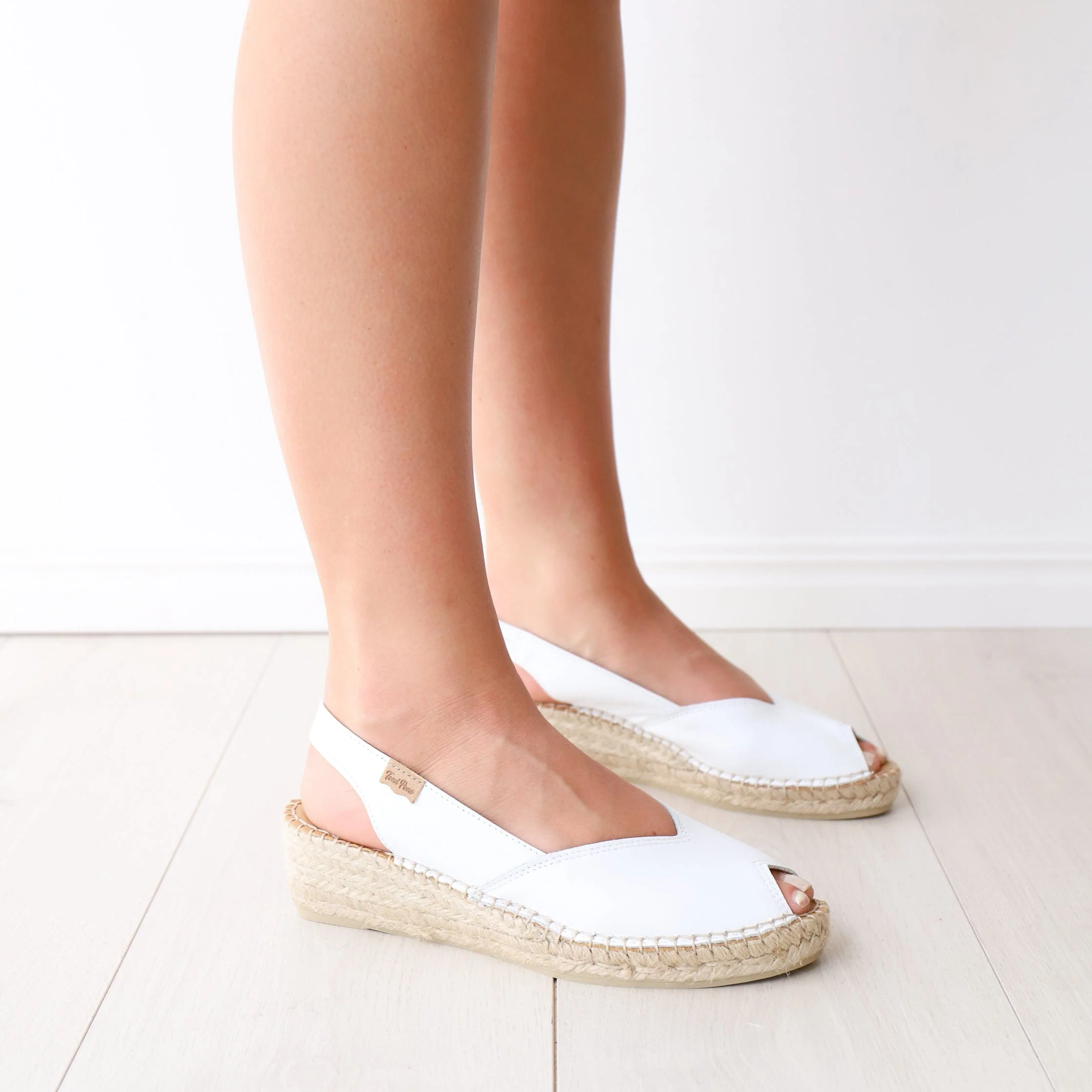 BERNIA White - Image 2