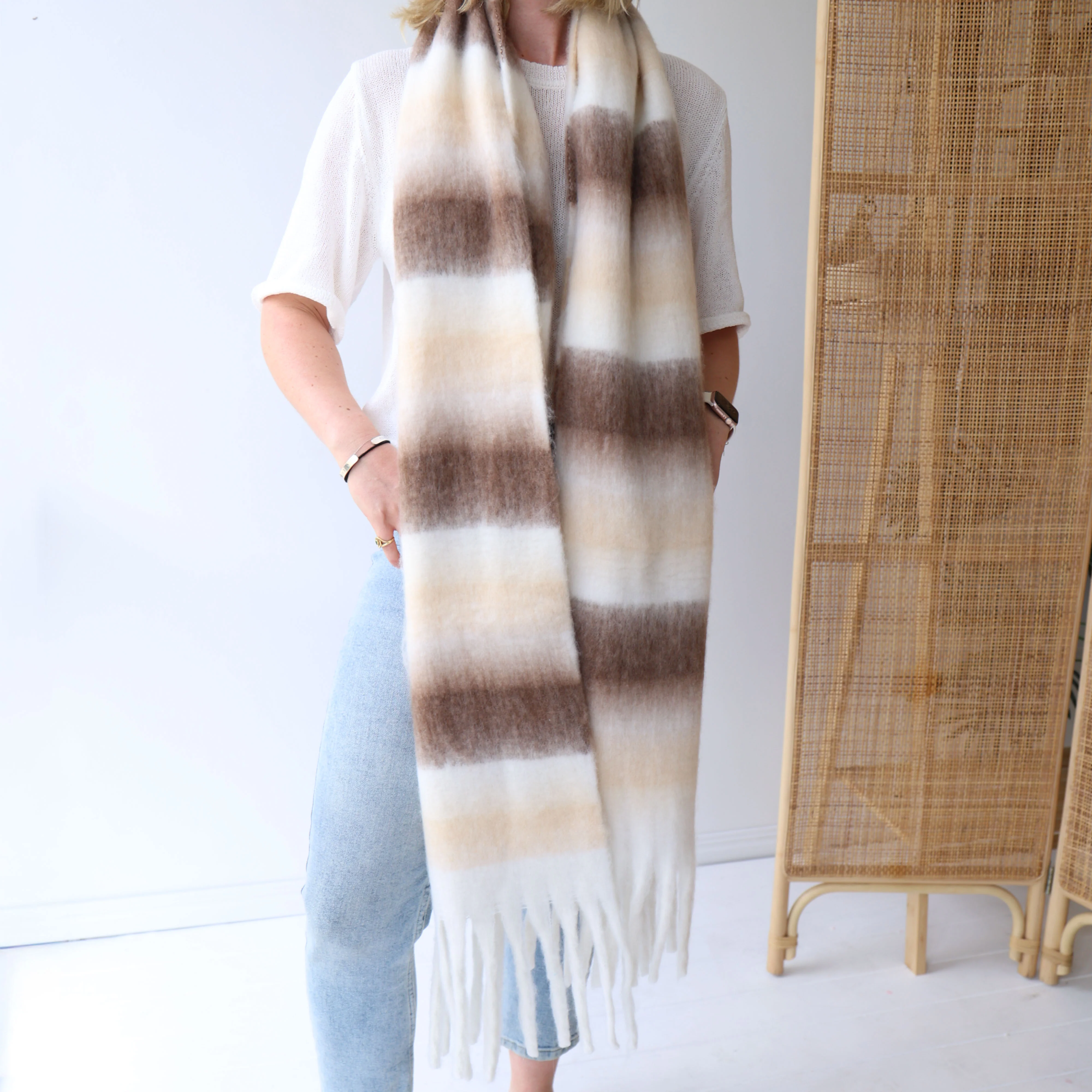 BUSBY Cream Multi
