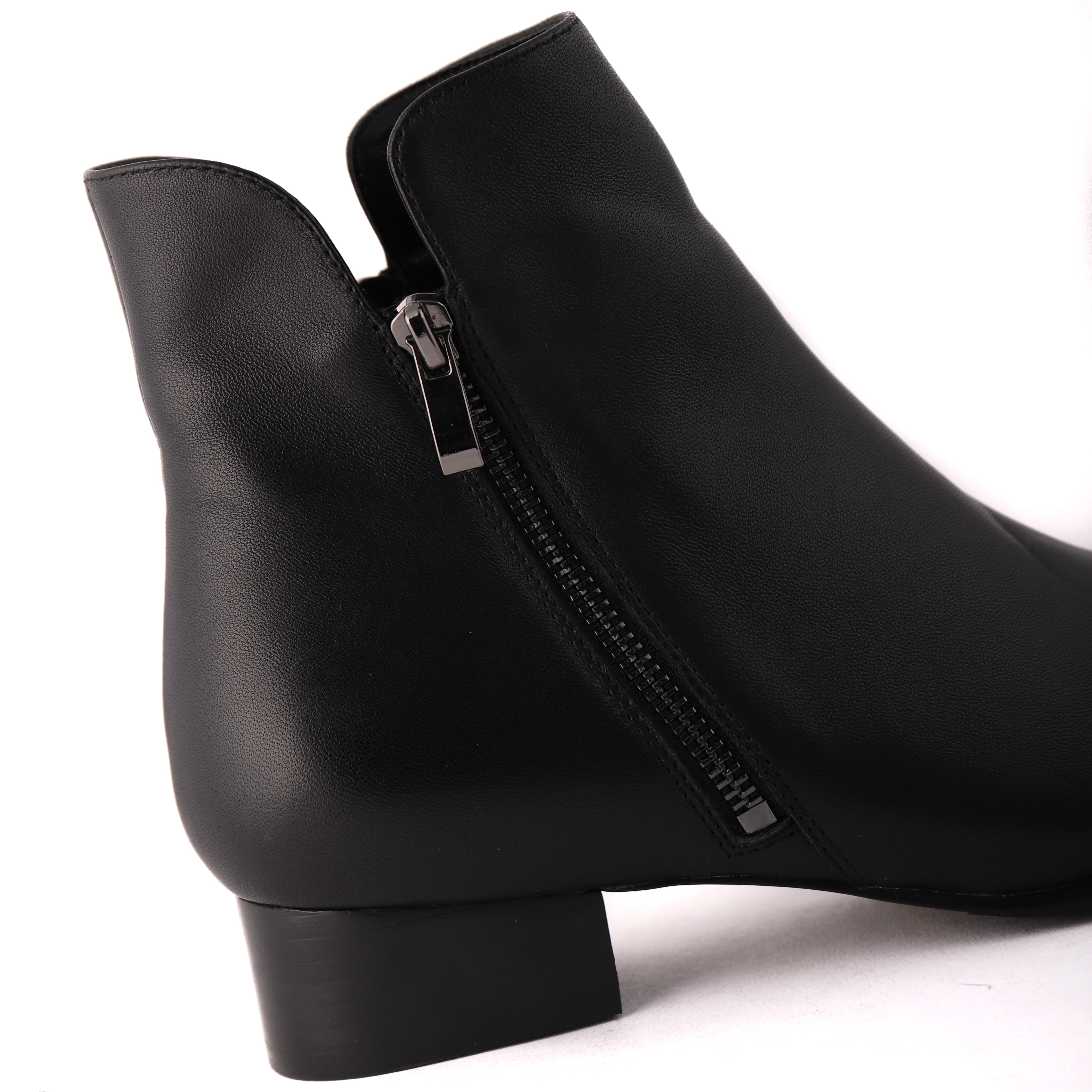 ELLYSE Black - Image 4