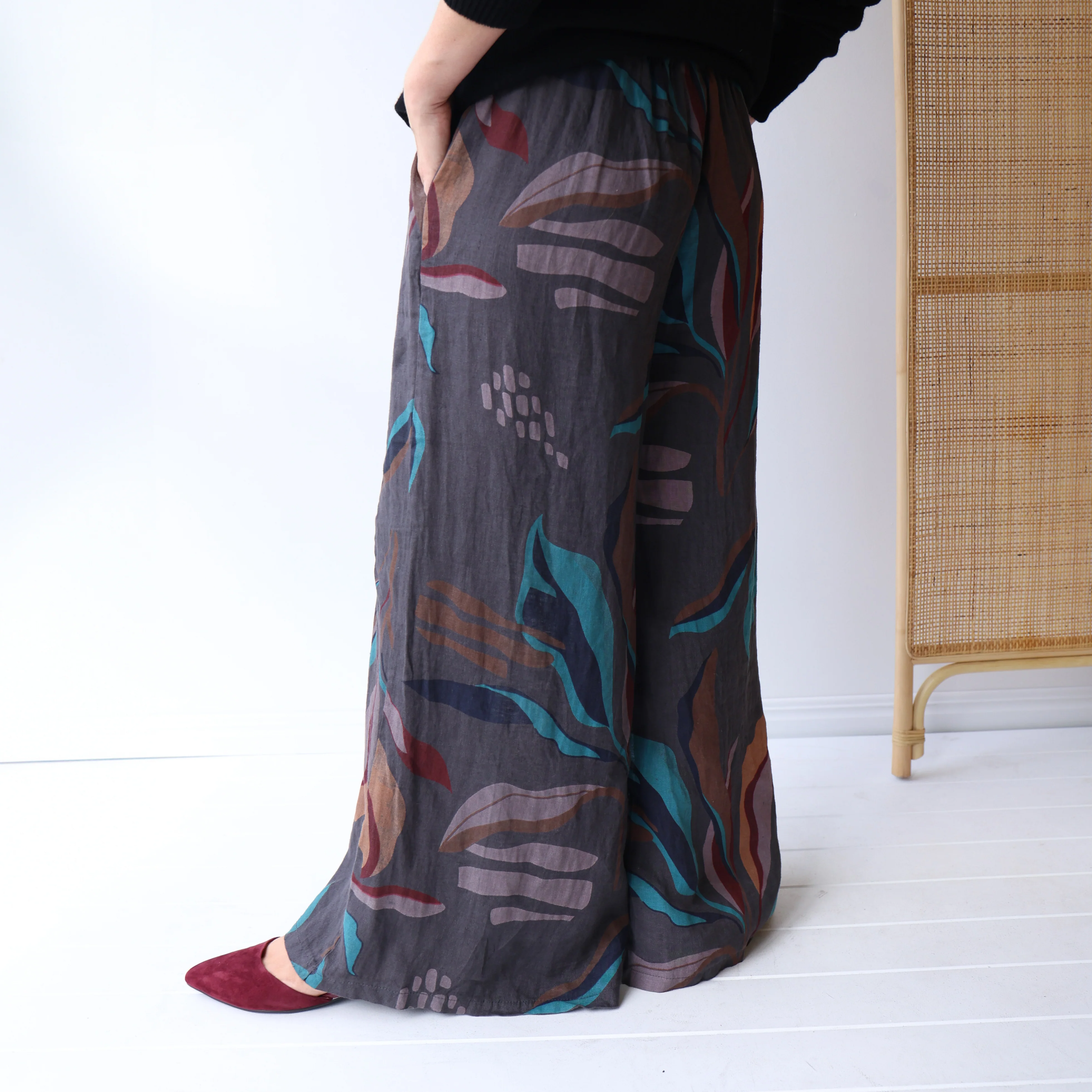 FABIOLA Black Multi - Image 3