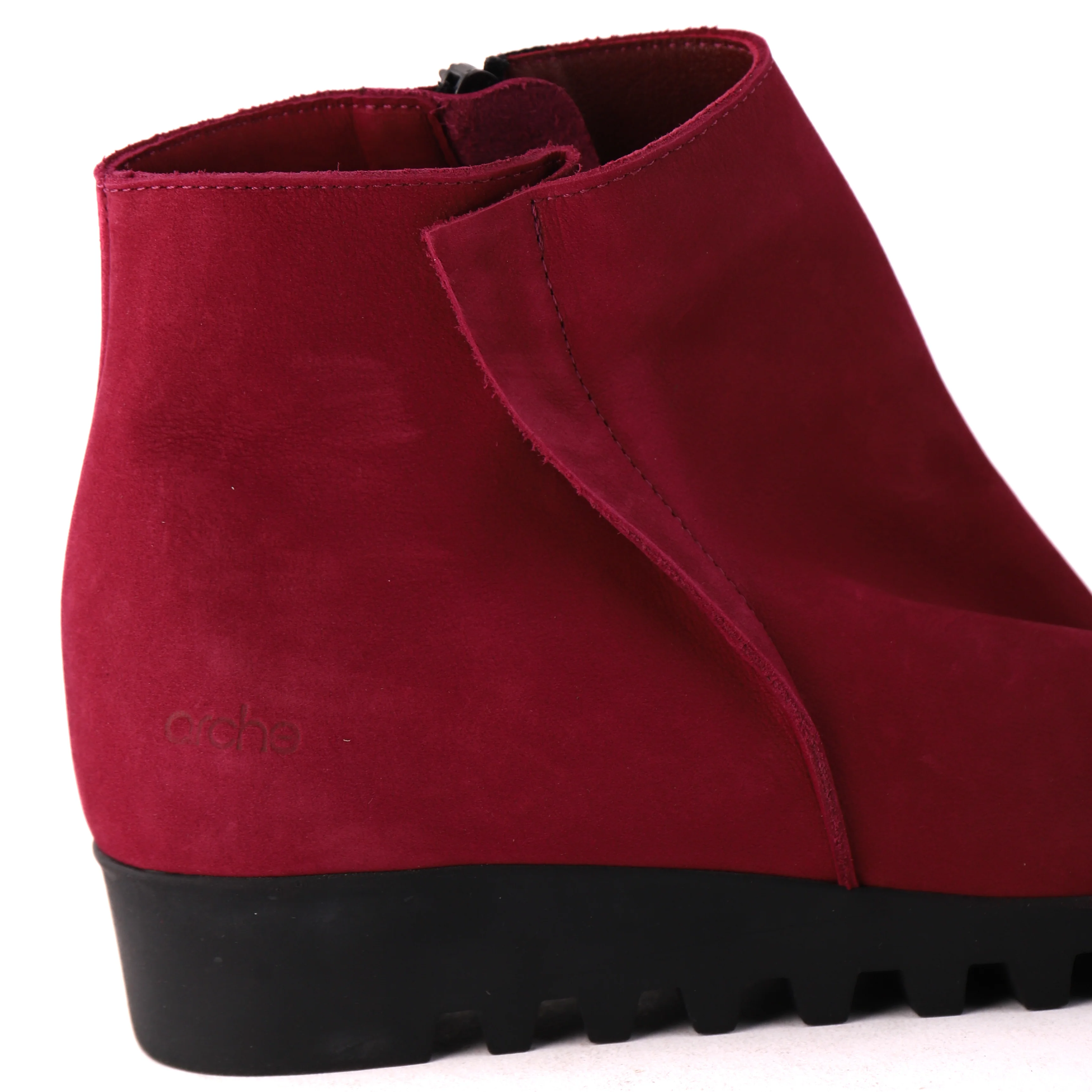 LOMHUS Berry Nubuck - Image 3