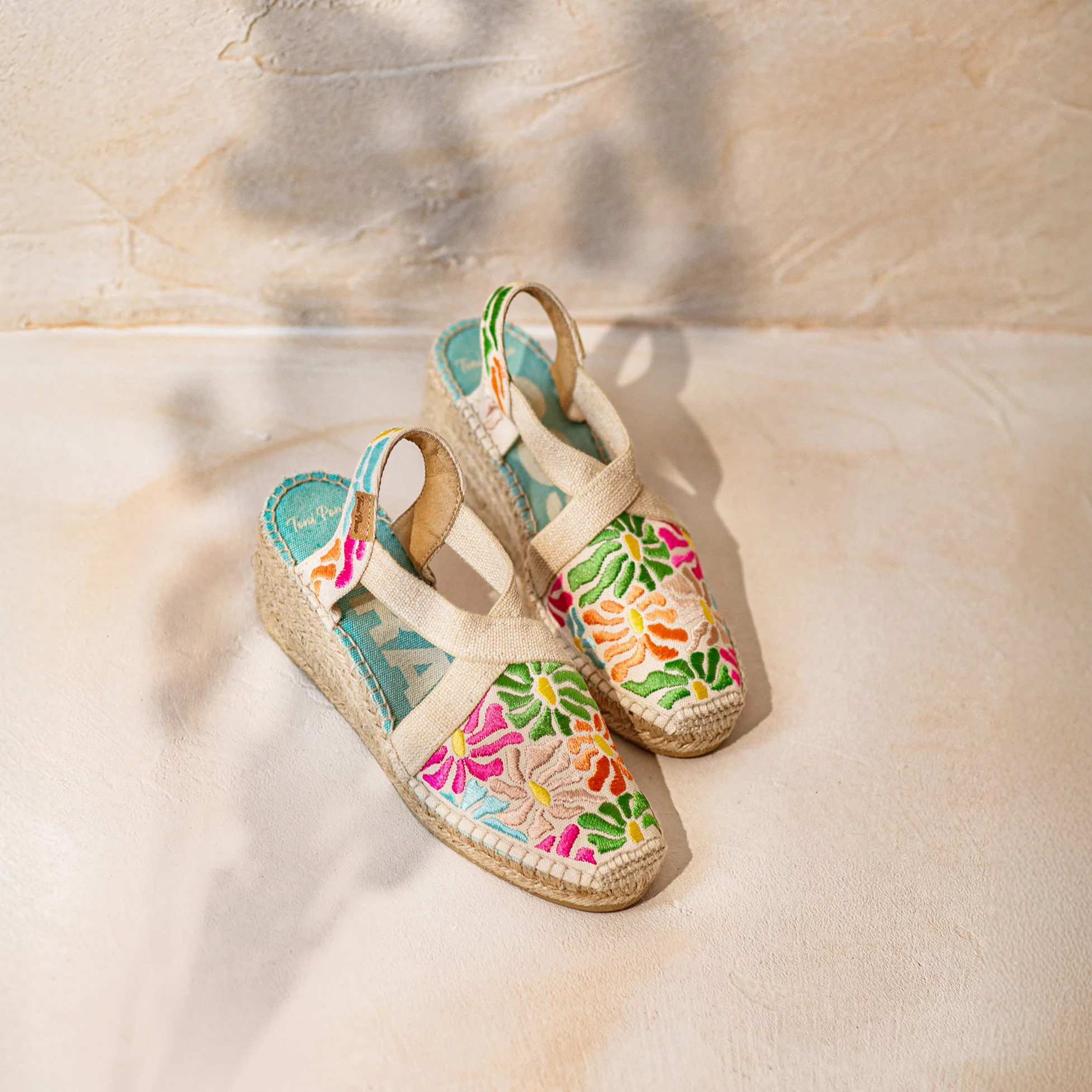 MONTJOI Flower Mosaic - Image 8