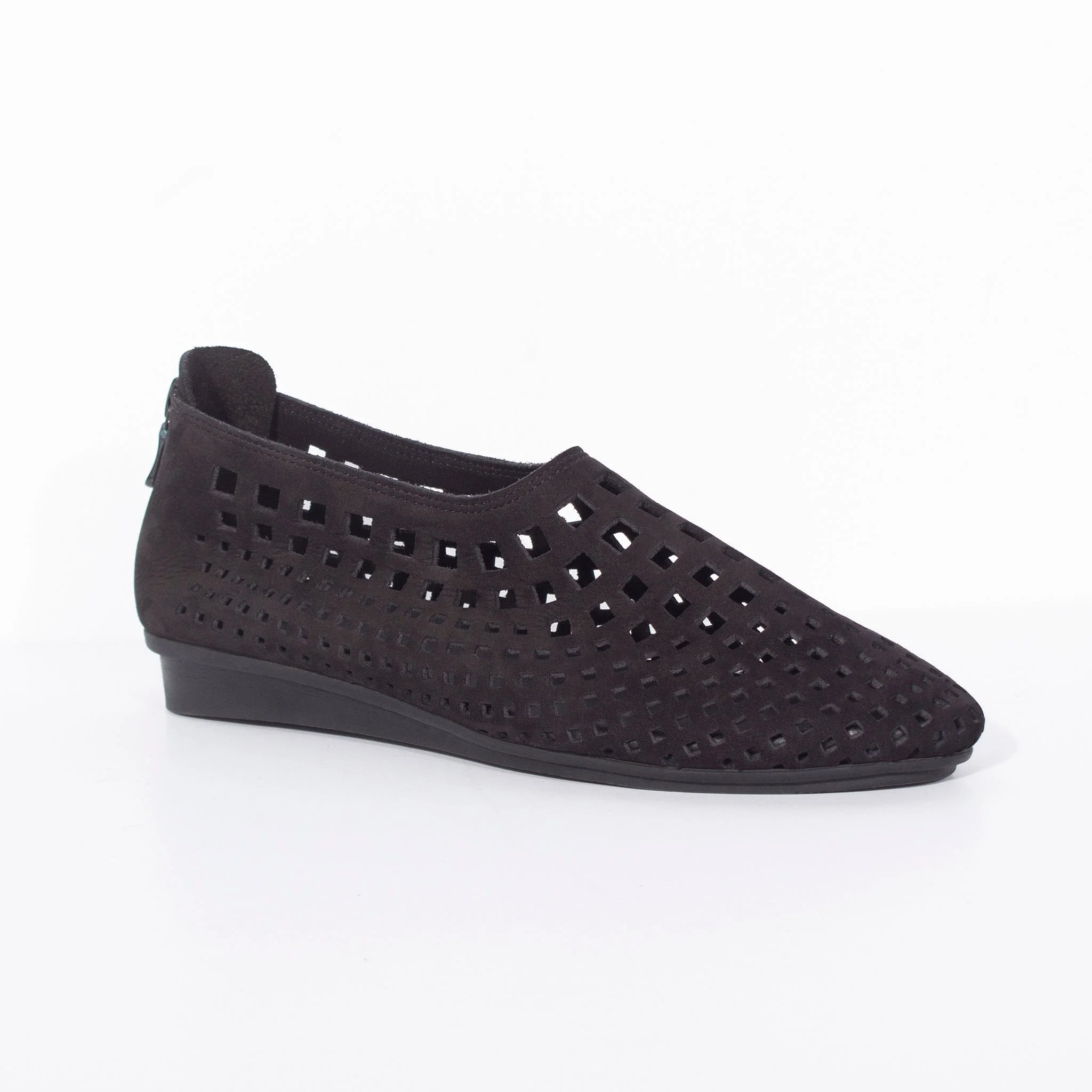 NIRICK Black Nubuck - Image 2