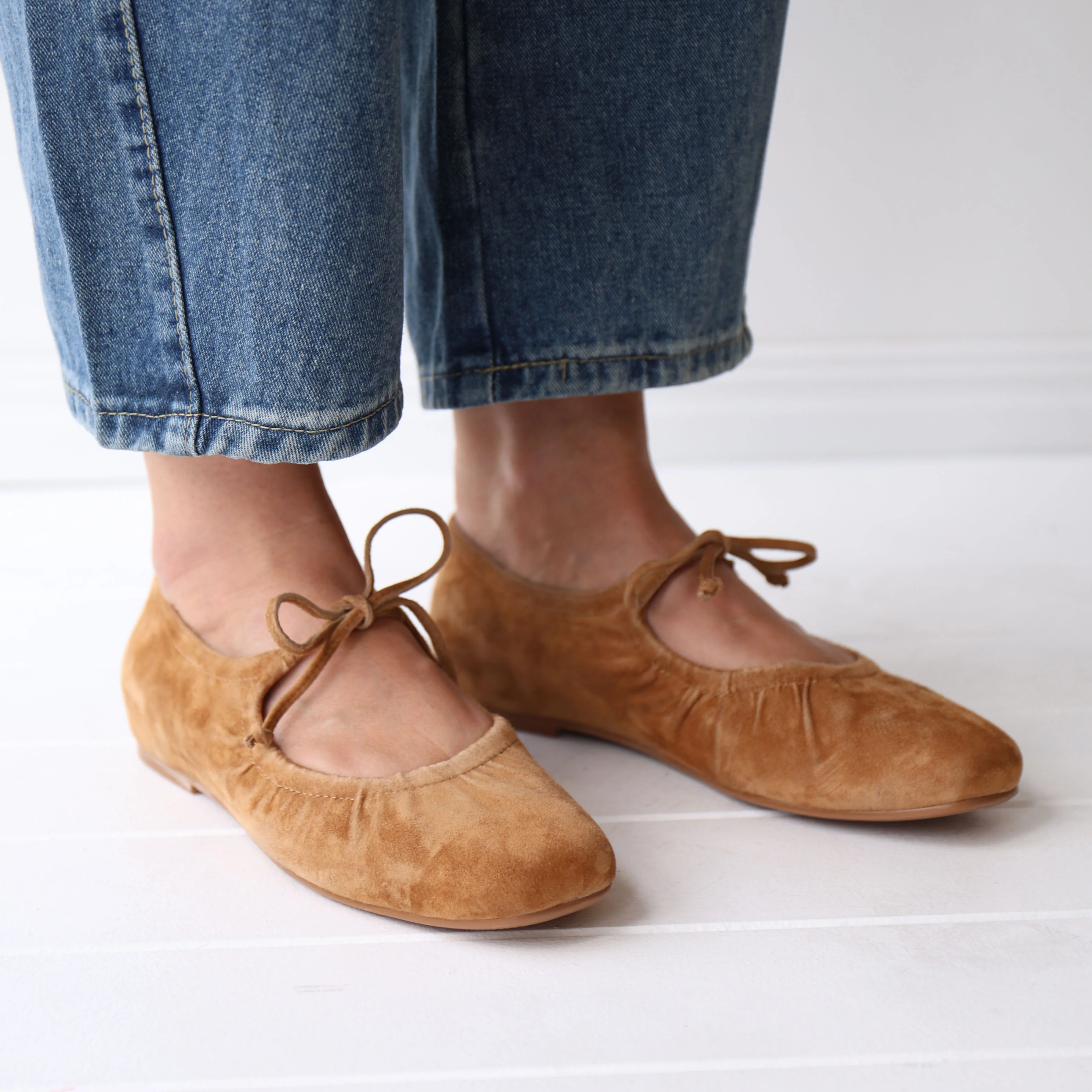 REGIO Tan Suede - Image 2