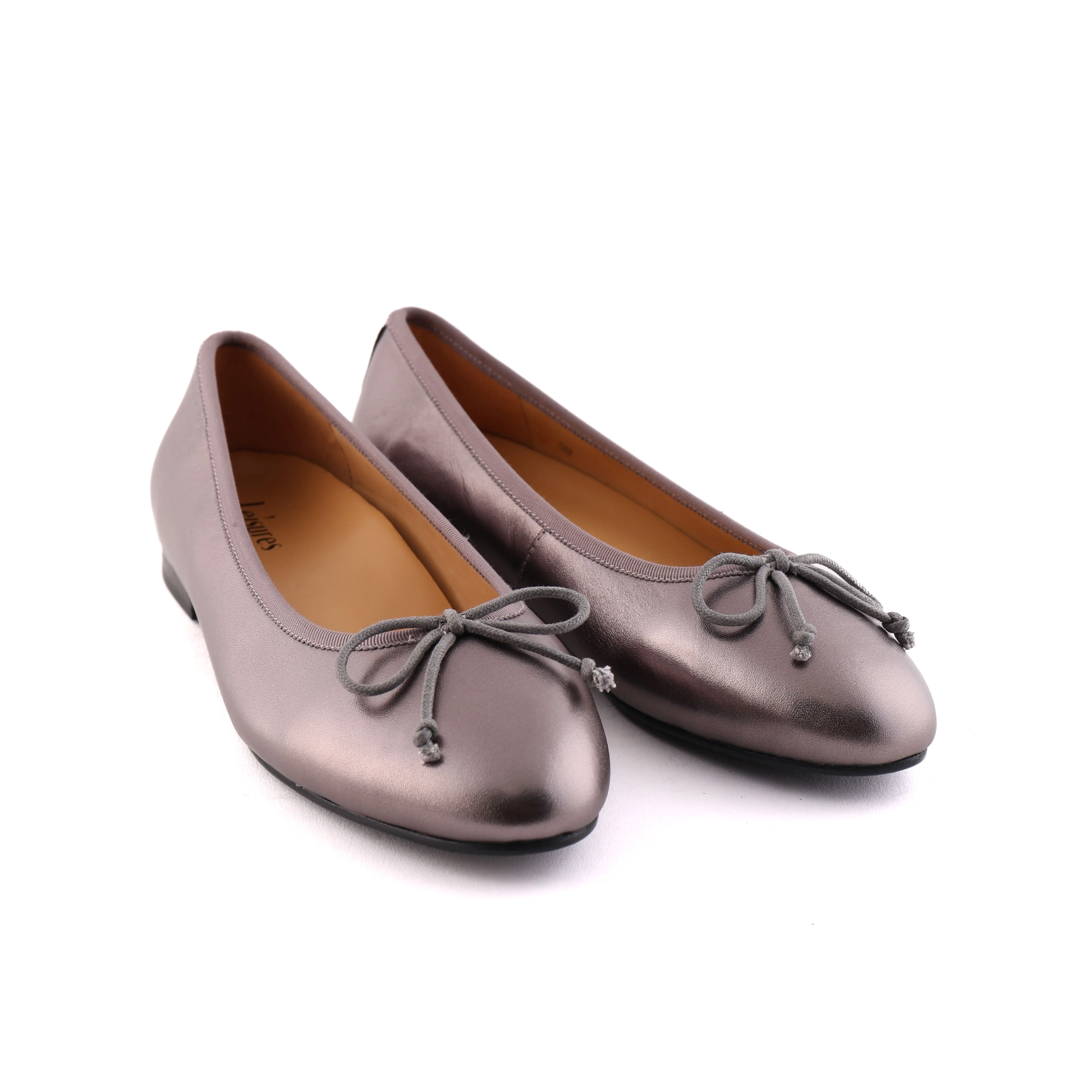 REST Pewter - Image 3