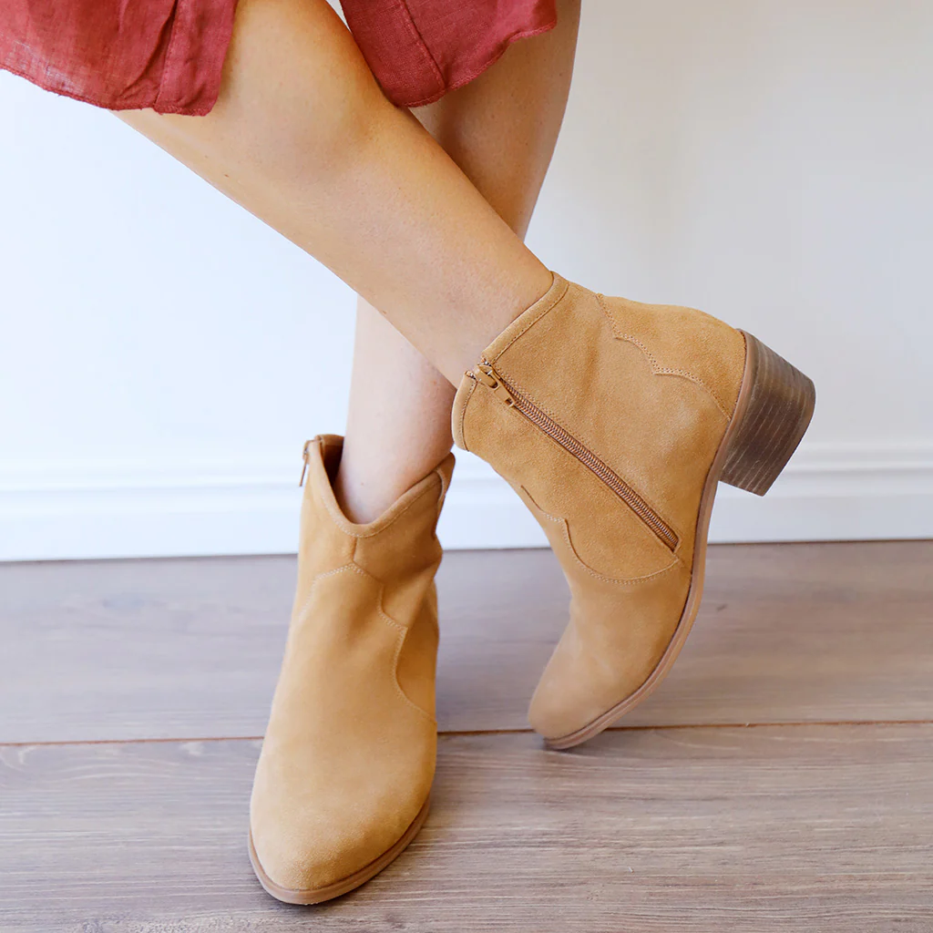REX Tan Suede - Image 2