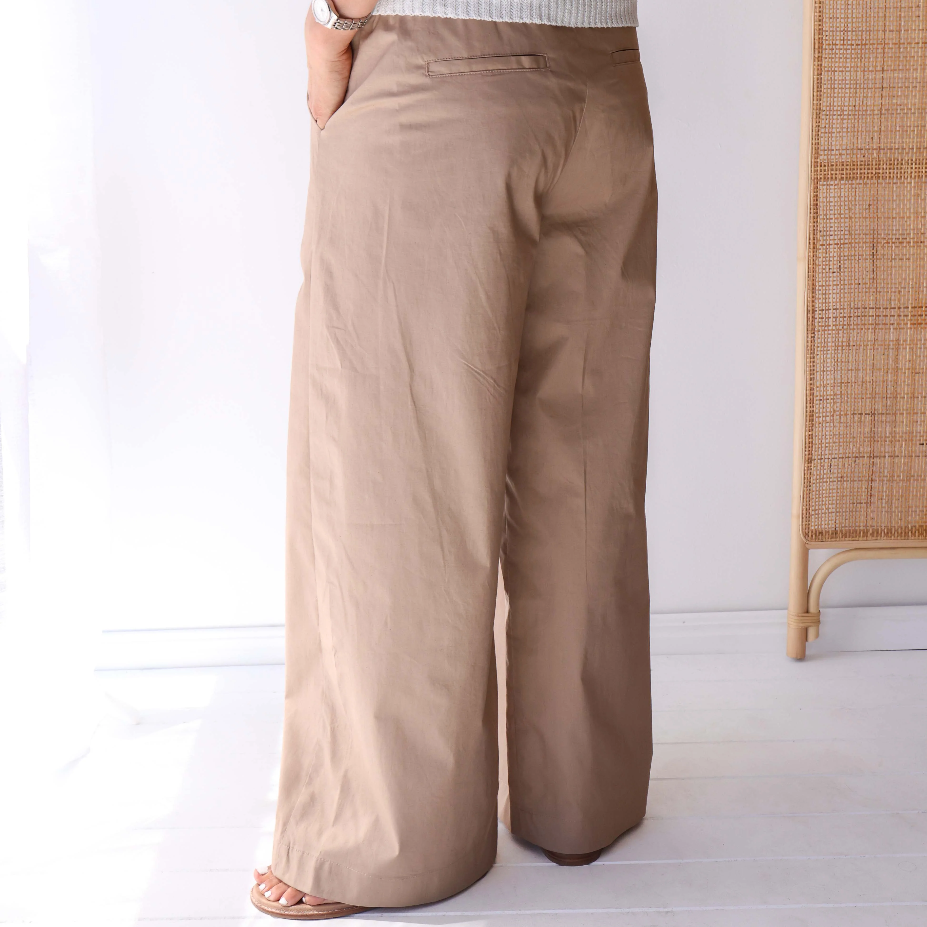 YOLANDA Latte - Image 2